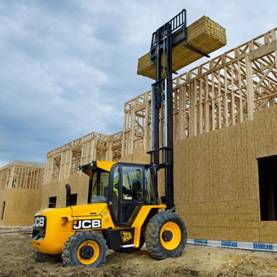 Forklift unloading machinery and industrial equipment in Marlow
